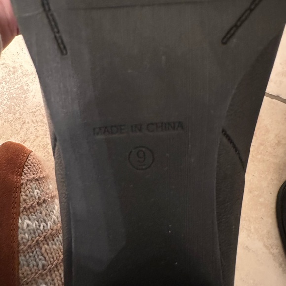 American Rag Booties - Picture 2 of 7